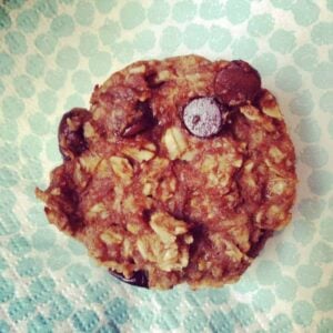 chocolate peanut butter granola muffins