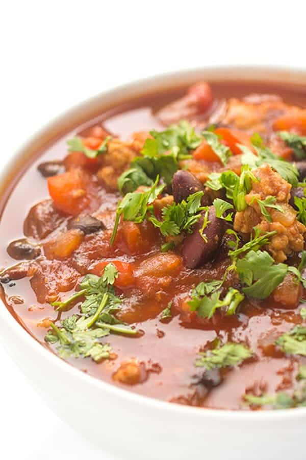 slow-cooker-turkey-chili-with-beans-a-fast-weeknight-dinner-recipe