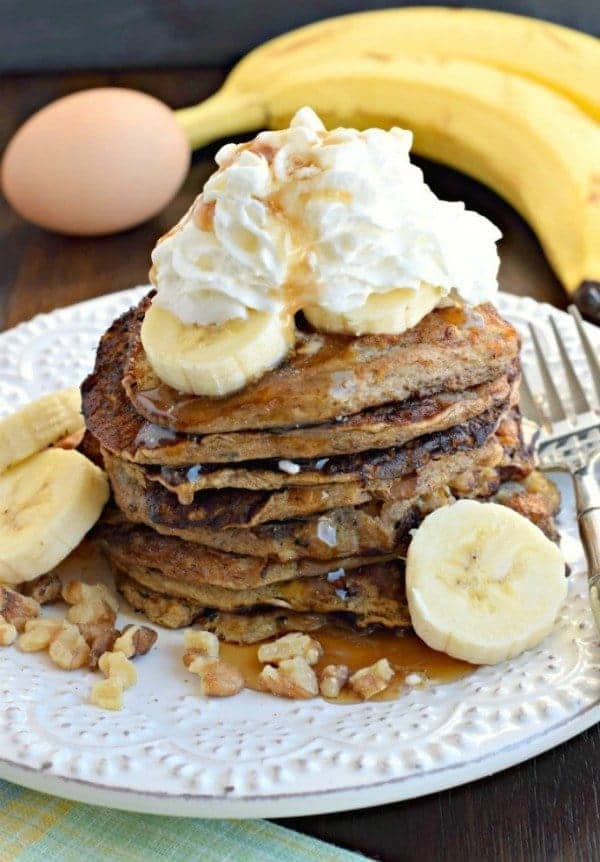 healthy-banana-pancakes-1-683x1024