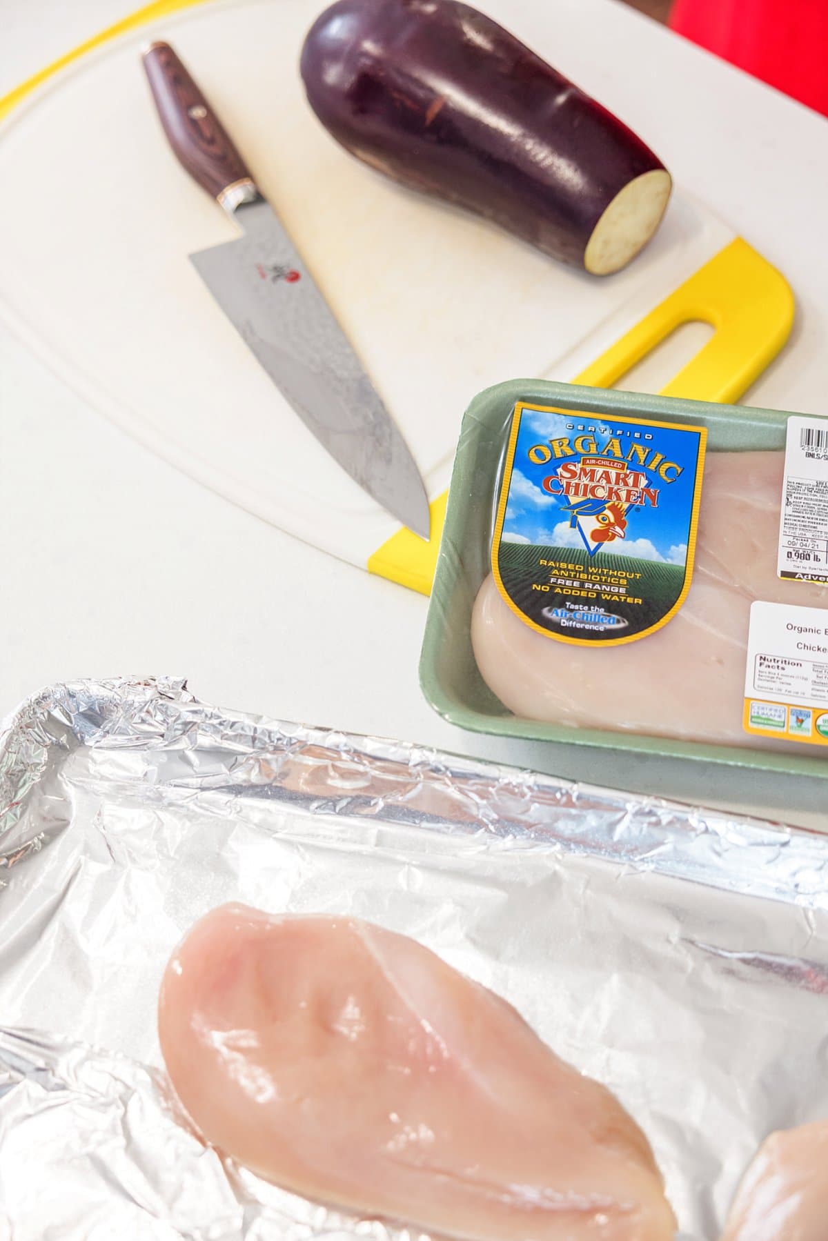 Smart Chicken boneless, skinless chicken breasts.