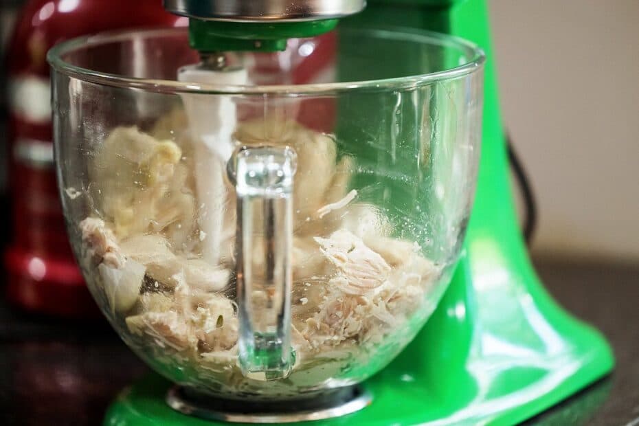 How To Shred Chicken with a Stand Mixer The Lemon Bowl®