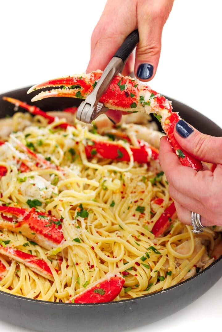 Crab Linguine in a White Wine Garlic Sauce - The Lemon Bowl®