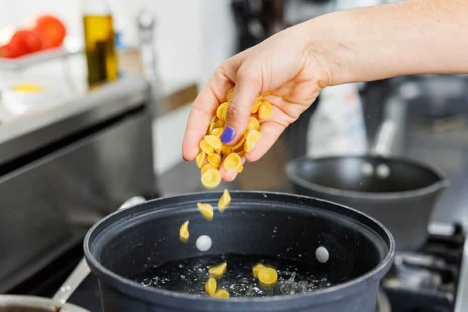 Stovetop Mac and Cheese with Tuna and Peas The Lemon Bowl®