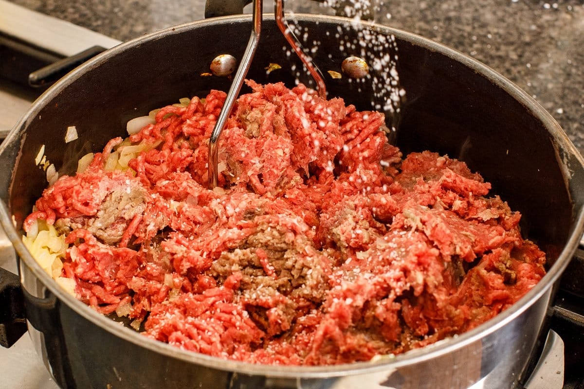 Adding salt to ground beef