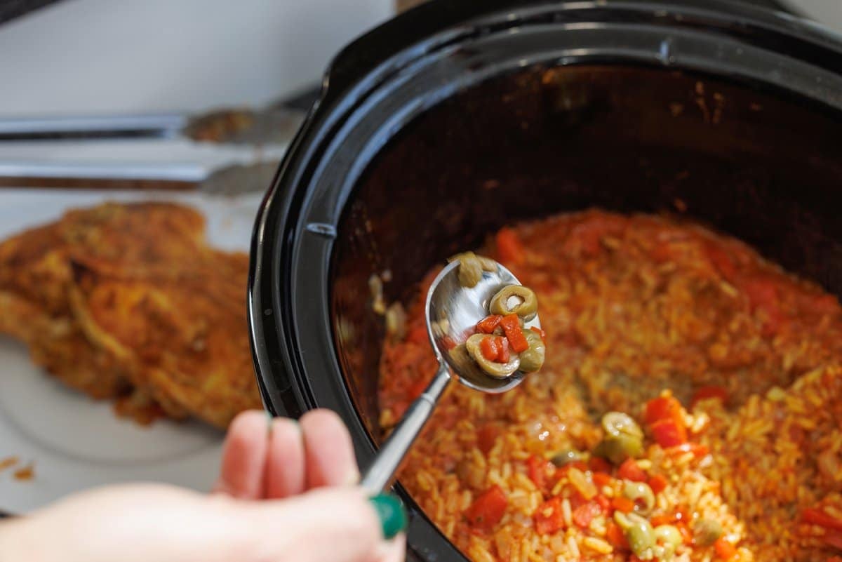 Adding olives to Arroz con Pollo